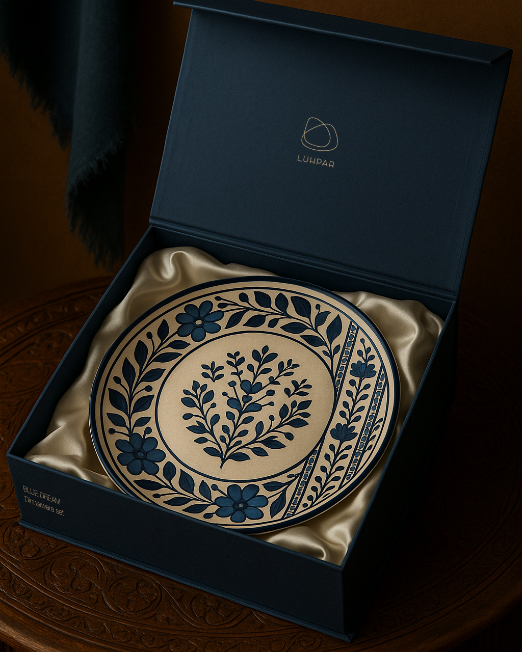 Luhpar Blue Dream dinnerware set in packaging.