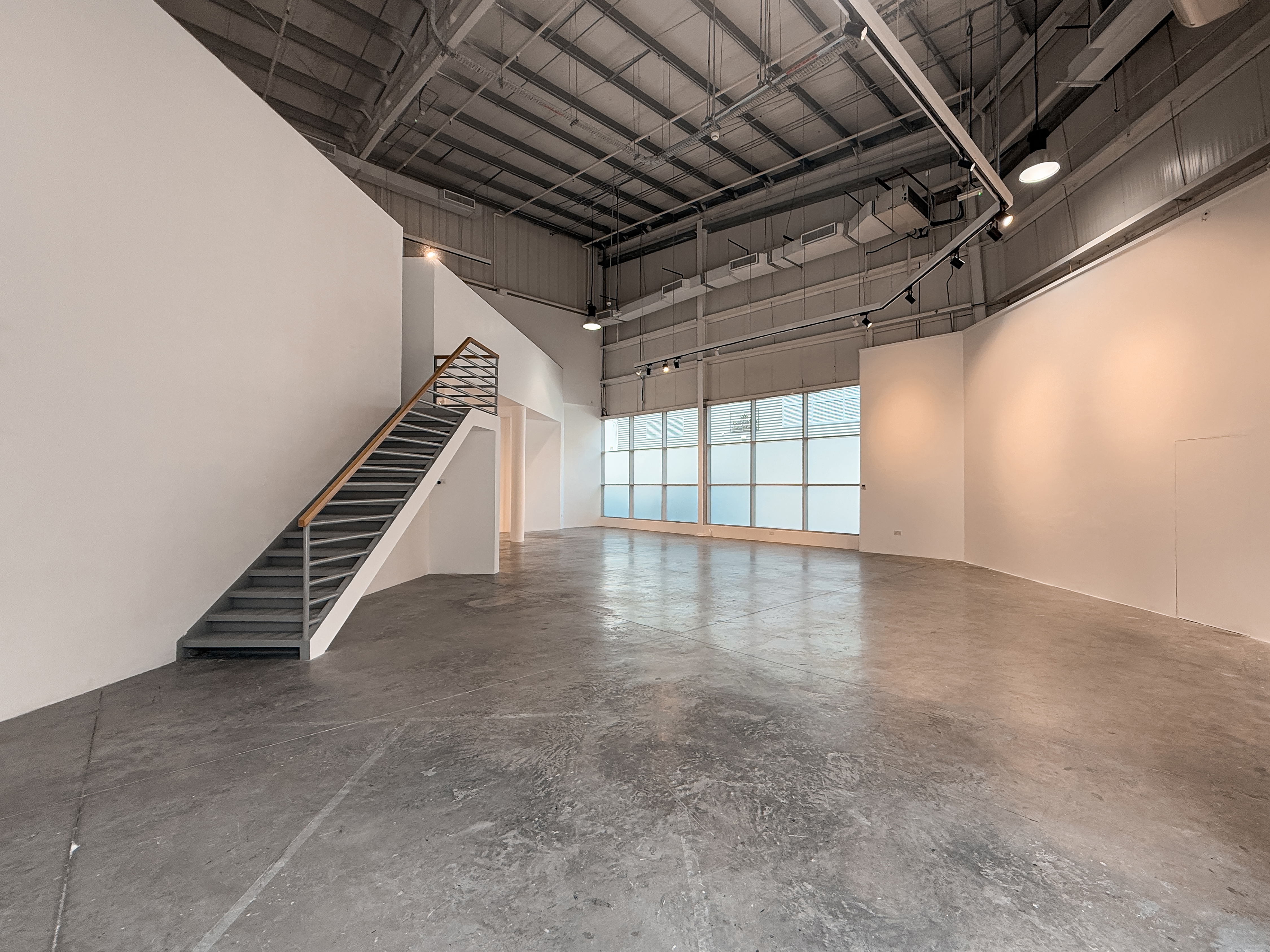 Mezzanine gallery space