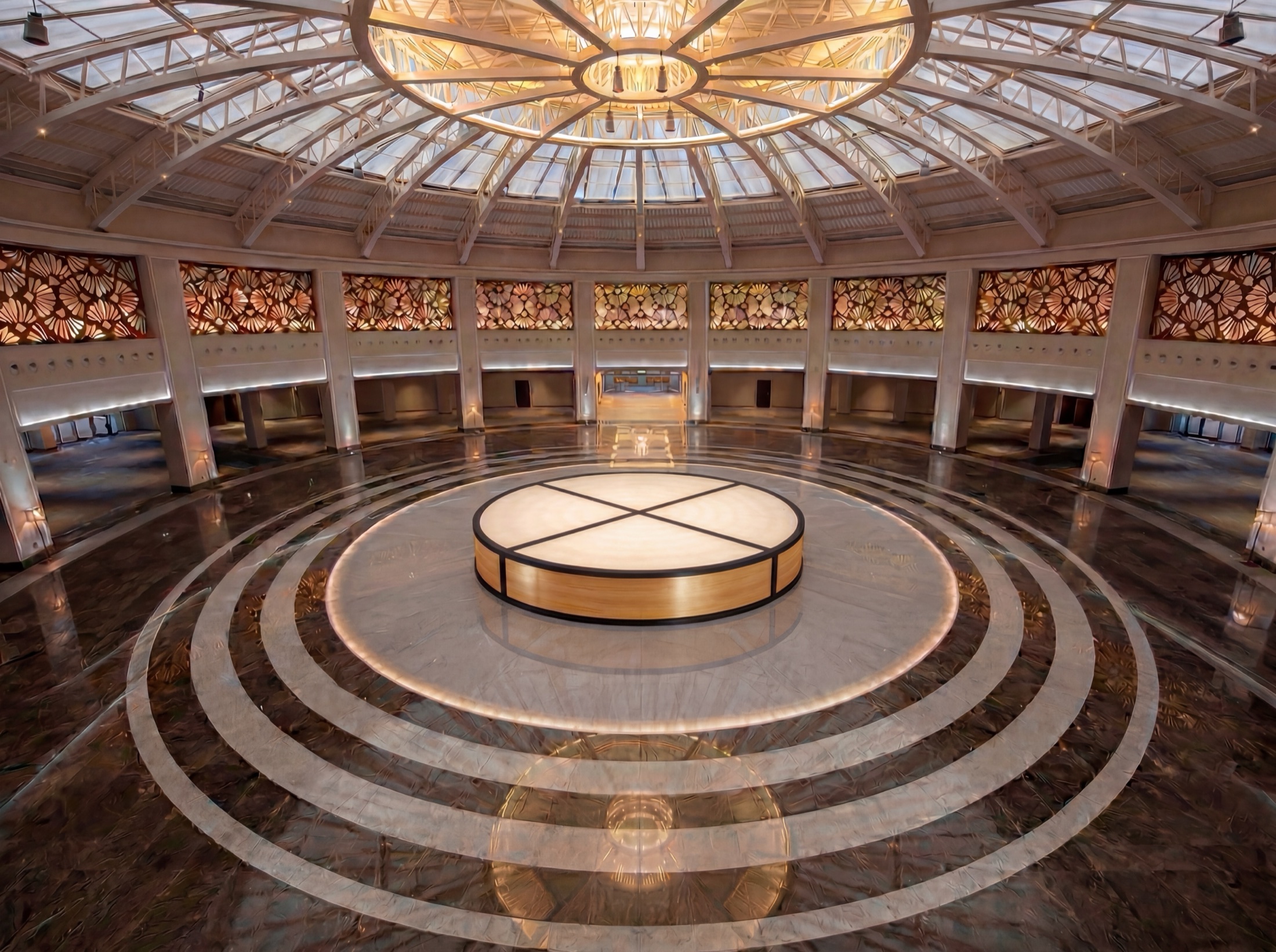 Shopping center podium interior design